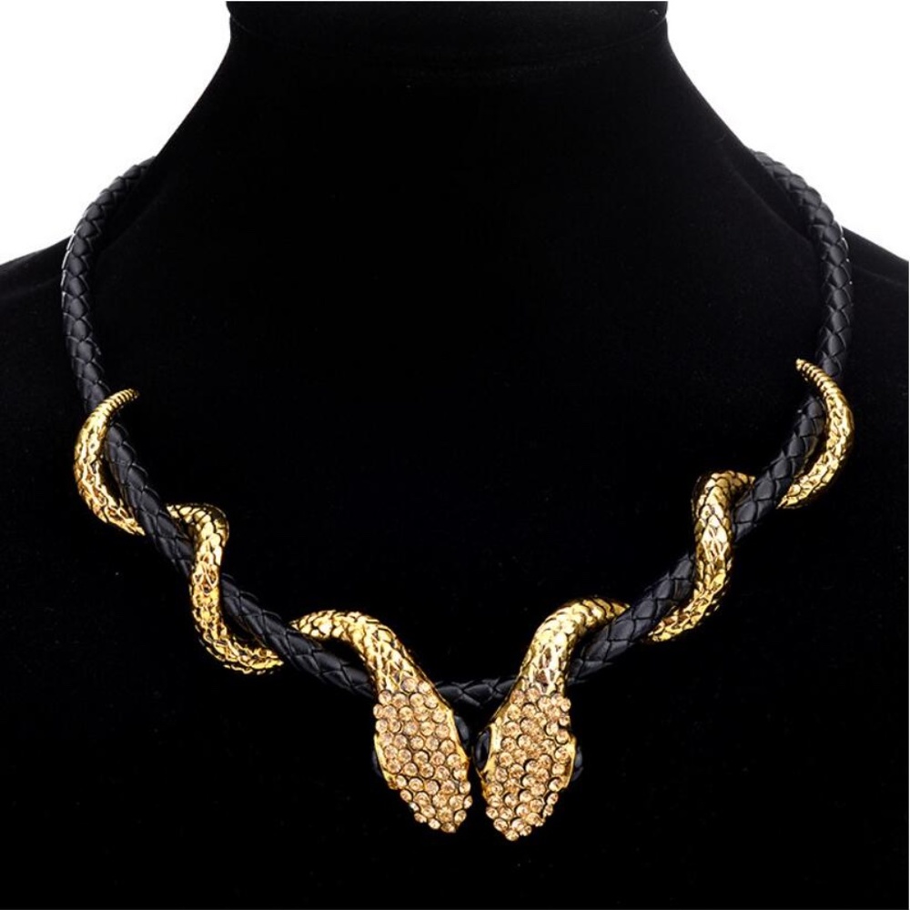 Unique Snake Necklace - Picture 3 of 3